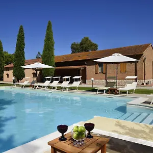 https://fattoria-san-lorenzo.it-tuscanyhotel.com