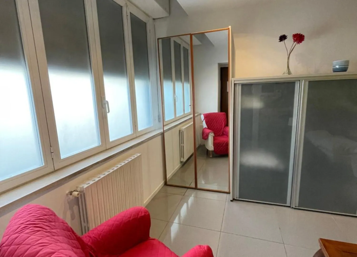 Milano Canal Apartments 0*, Milan Italy